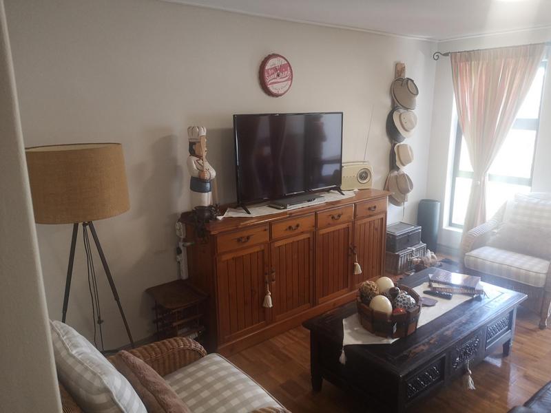 To Let 2 Bedroom Property for Rent in Somerset West Western Cape